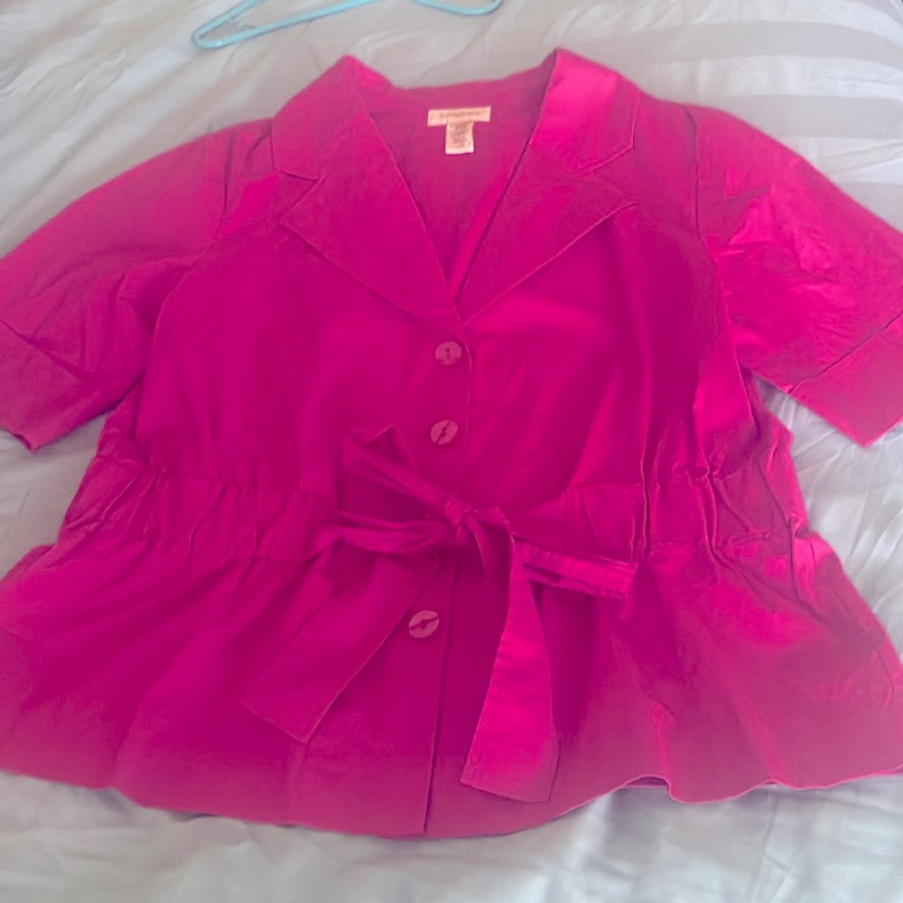 Fuchsia Pink Covington short sleeve jacket size XL .